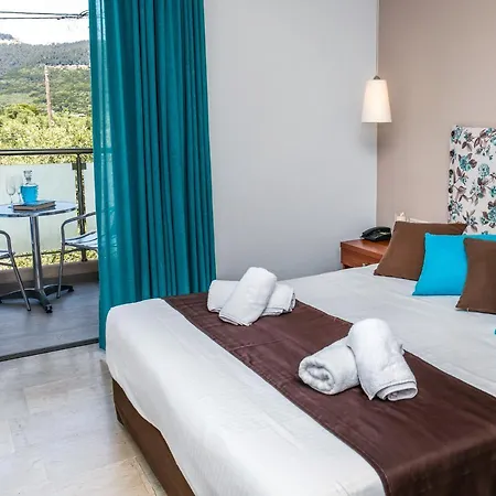 Hotel Korina 3*