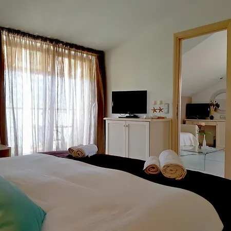 Korina Hotel