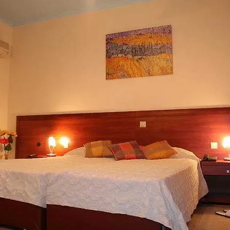 Korina Hotel 3*